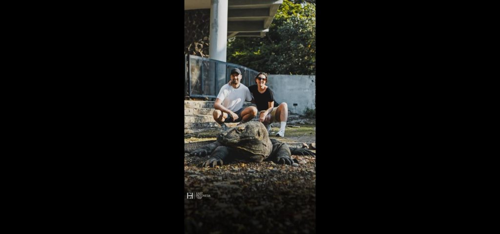 Momen wisatawan di Taman Nasional Komodo