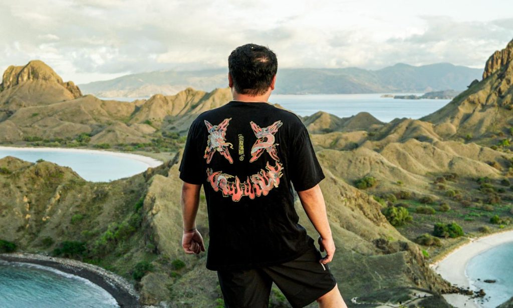 Eksplorasi pemandangan Komodo dalam trip East Indonesia Trip